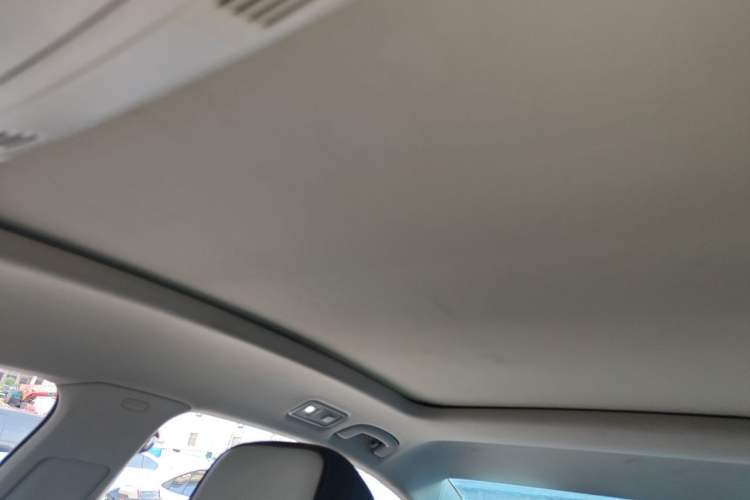 Used Volkswagen Magotan 2023 2 Million Units Commemorative Edition 330TSI DSG Luxury Version Headliner