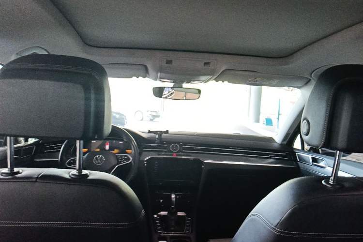 Used Volkswagen Magotan 2023 2 Million Units Limited Edition 330TSI DSG Leading Version Headliner