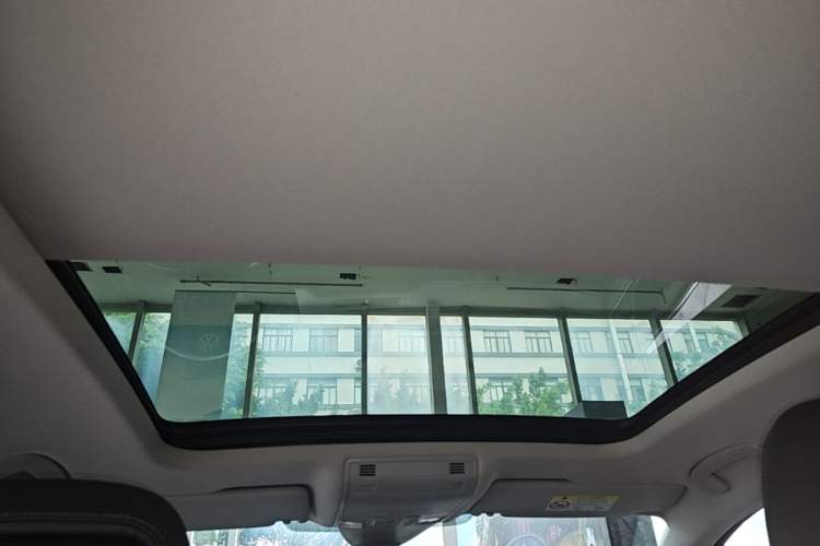 Used Volkswagen Magotan 2023 2 Million Units Commemorative Edition 330TSI DSG Luxury Version Headliner