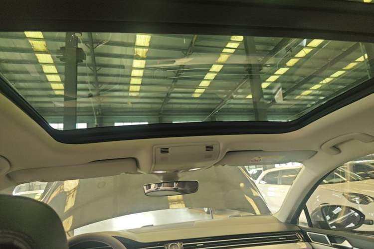 Used Volkswagen Magotan 2023 2 Million Units Limited Edition 330TSI DSG Leading Version Headliner