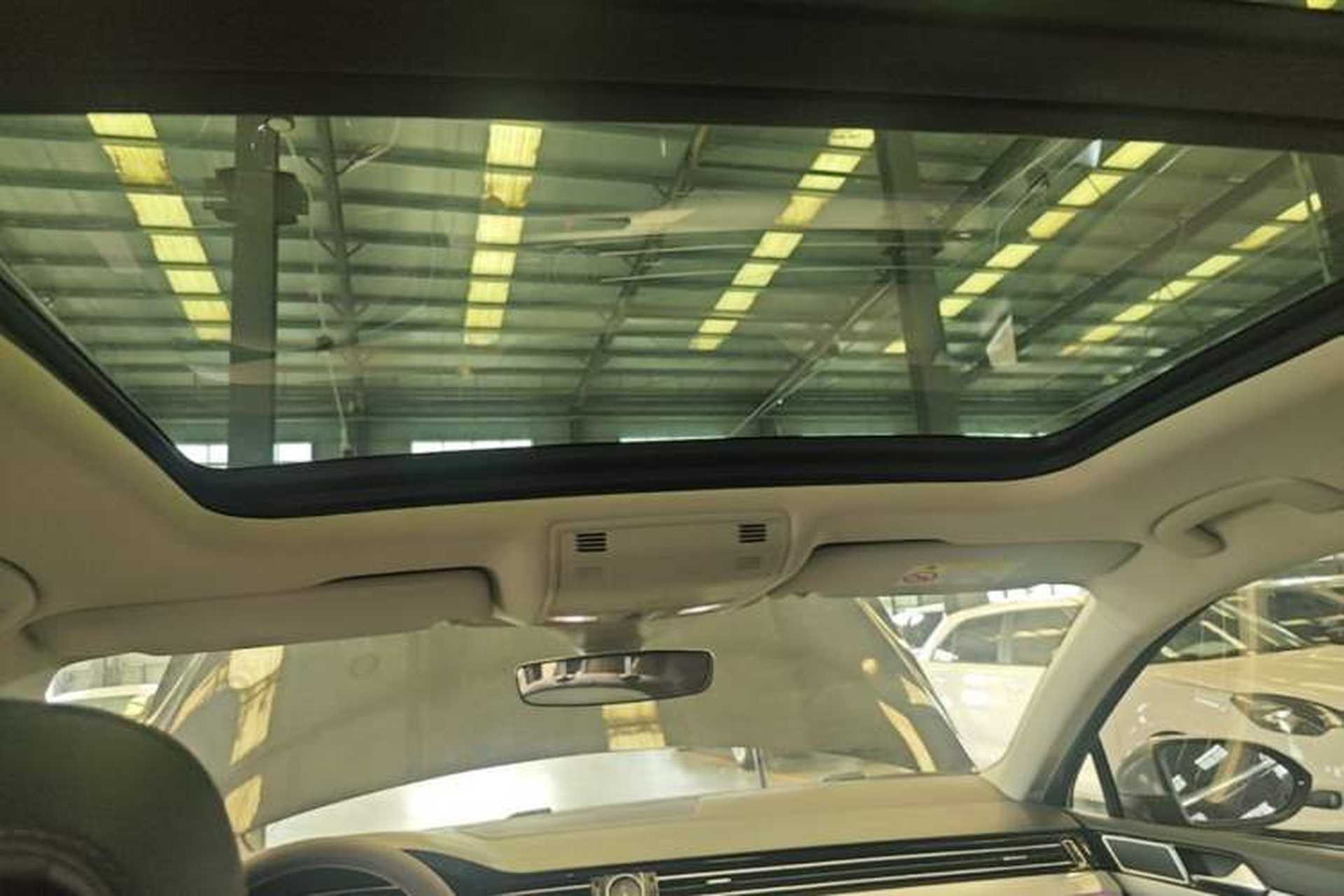 Used Volkswagen Magotan 2023 2 Million Units Limited Edition 330TSI DSG Leading Version Headliner