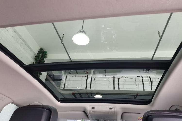 Used Volkswagen Magotan 2023 2 Million Units Commemorative Edition 330TSI DSG Luxury Version Headliner