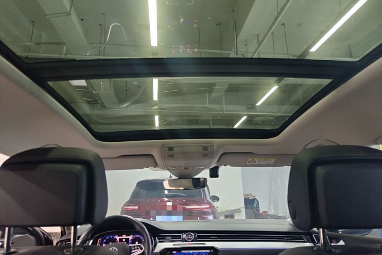 Used Volkswagen Magotan 2023 2 Million Units Commemorative Edition 330TSI DSG Luxury Version Headliner