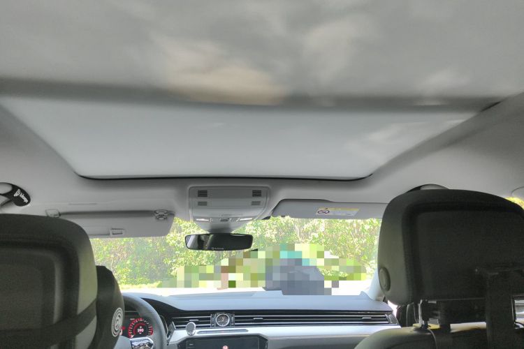Used Volkswagen Magotan 2023 2 Million Units Commemorative Edition 330TSI DSG Luxury Version Headliner