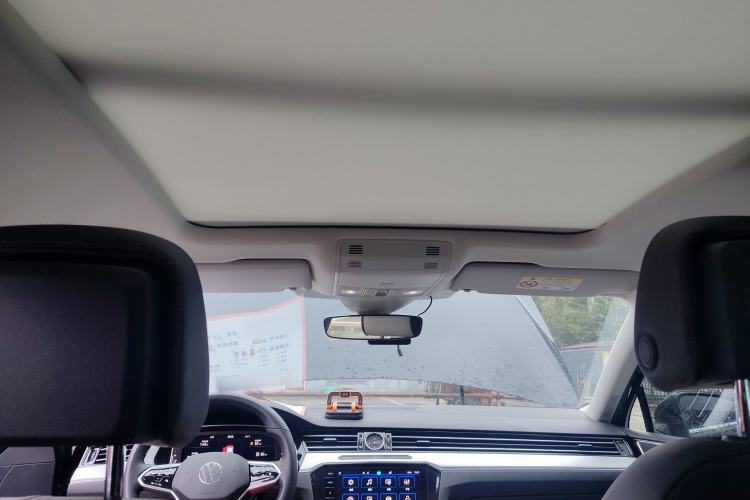 Used Volkswagen Magotan 2023 2 Million Units Commemorative Edition 330TSI DSG Luxury Version Headliner