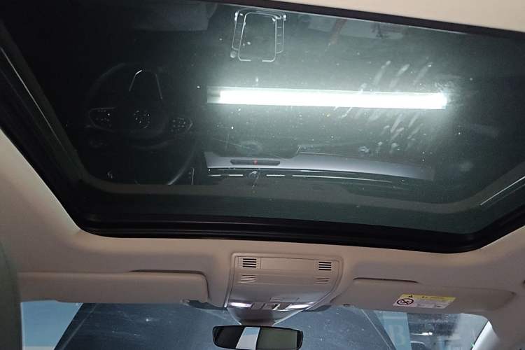 Used Volkswagen Magotan 2023 2 Million Units Commemorative Edition 330TSI DSG Luxury Version Headliner