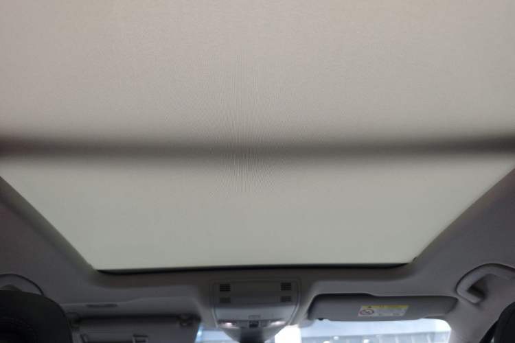Used Volkswagen Magotan 2023 2 Million Units Commemorative Edition 330TSI DSG Luxury Version Headliner