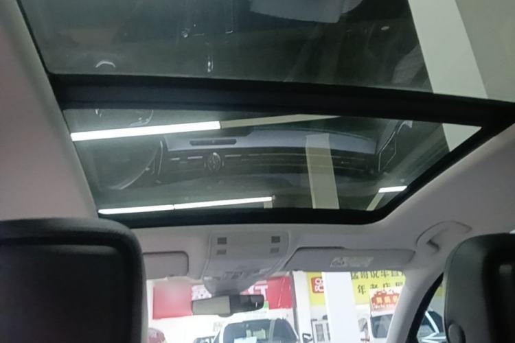 Used Volkswagen Magotan 2023 2 Million Units Commemorative Edition 330TSI DSG Luxury Version Headliner