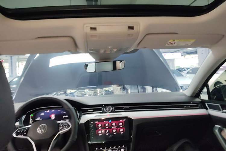 Used Volkswagen Magotan 2023 2 Million Units Commemorative Edition 330TSI DSG Luxury Version Headliner
