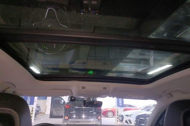 Used Volkswagen Magotan 2023 2 Million Units Limited Edition 330TSI DSG Leading Version Headliner