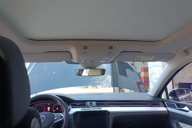Used Volkswagen Magotan 2023 2 Million Units Commemorative Edition 330TSI DSG Luxury Version Headliner