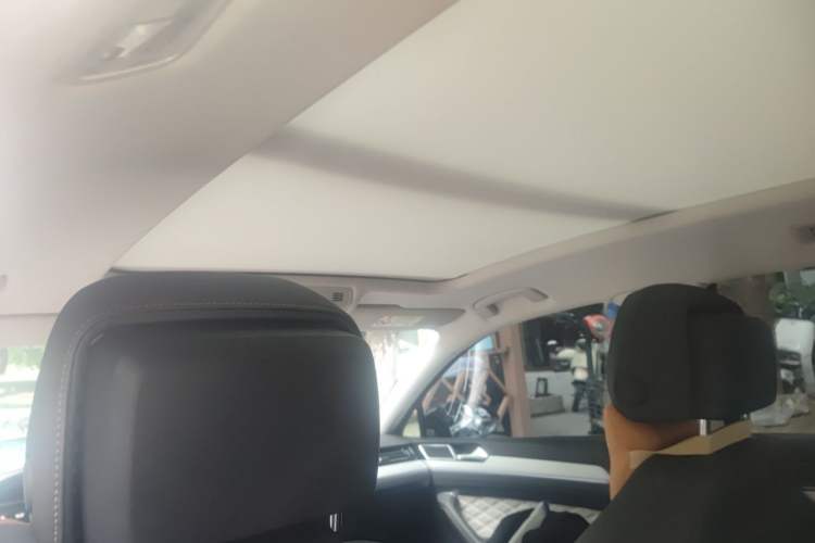 Used Volkswagen Magotan 2023 2 Million Units Commemorative Edition 330TSI DSG Luxury Version Headliner