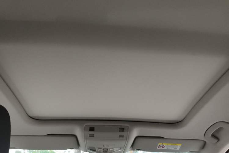 Used Volkswagen Magotan 2023 2 Million Units Commemorative Edition 330TSI DSG Luxury Version Headliner