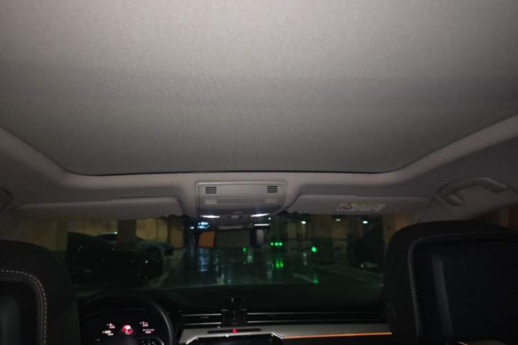 Used Volkswagen Magotan 2023 2 Million Units Limited Edition 330TSI DSG Leading Version Headliner
