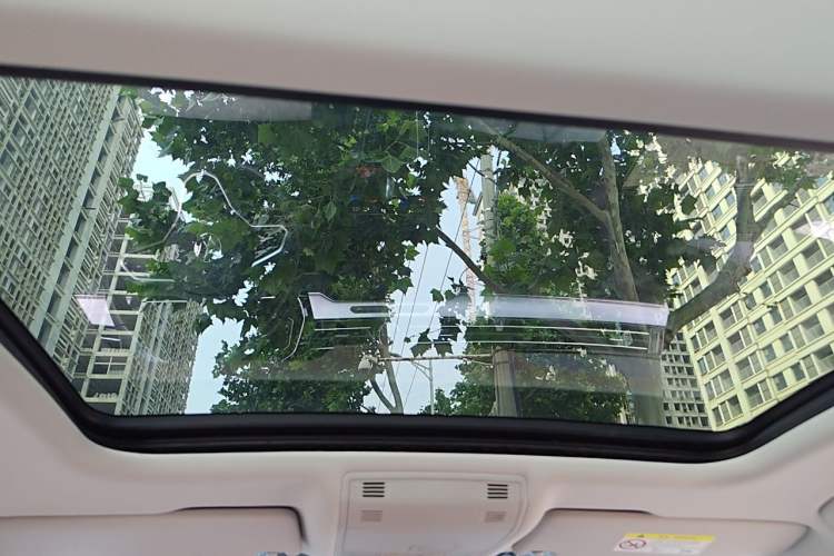 Used Volkswagen Magotan 2023 2 Million Units Commemorative Edition 330TSI DSG Luxury Version Headliner