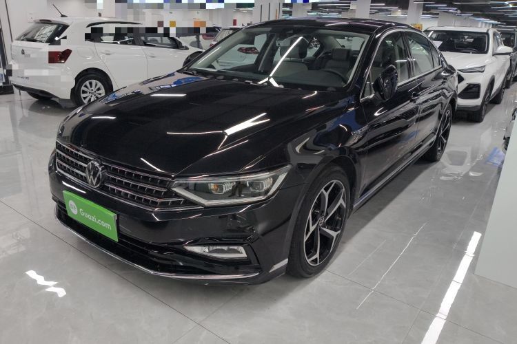 Used Volkswagen Magotan 2023 2 Million Units Limited Edition 330TSI DSG Leading Version Guazi used car, China used car export, Used car for sale, Used cars, Cheapest cars for sale