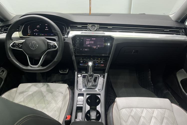 Used Volkswagen Magotan 2023 2 Million Units Limited-Edition 380TSI DSG Flagship Version Instrument Cluster
