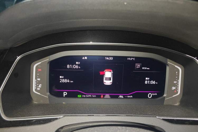 Used Volkswagen Magotan 2023 2 Million Units Commemorative Edition 330TSI DSG Luxury Version Instrument Cluster