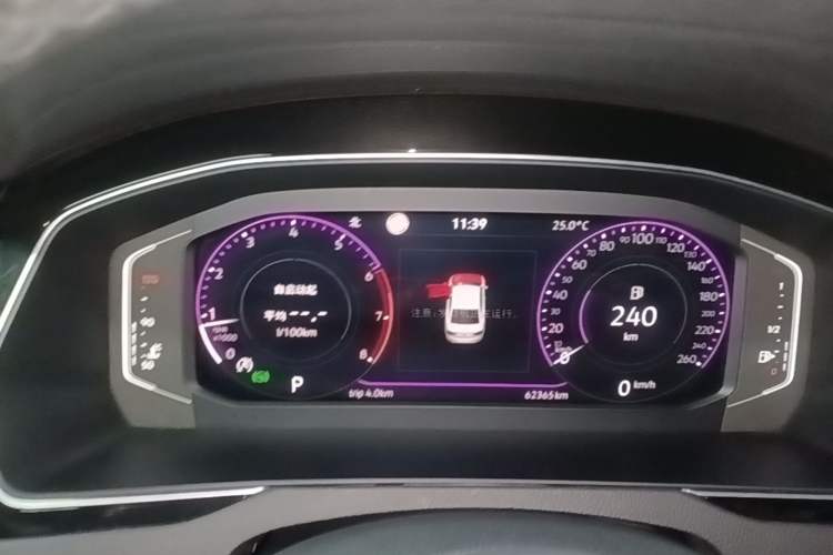Used Volkswagen Magotan 2023 2 Million Units Commemorative Edition 330TSI DSG Luxury Version Instrument Cluster