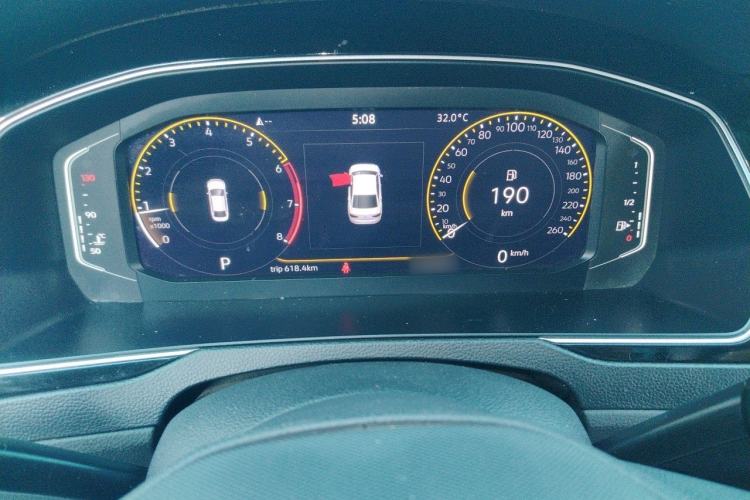 Used Volkswagen Magotan 2023 2 Million Units Commemorative Edition 330TSI DSG Luxury Version Instrument Cluster