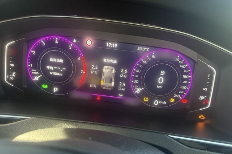 Used Volkswagen Magotan 2023 2 Million Units Commemorative Edition 330TSI DSG Luxury Version Instrument Cluster