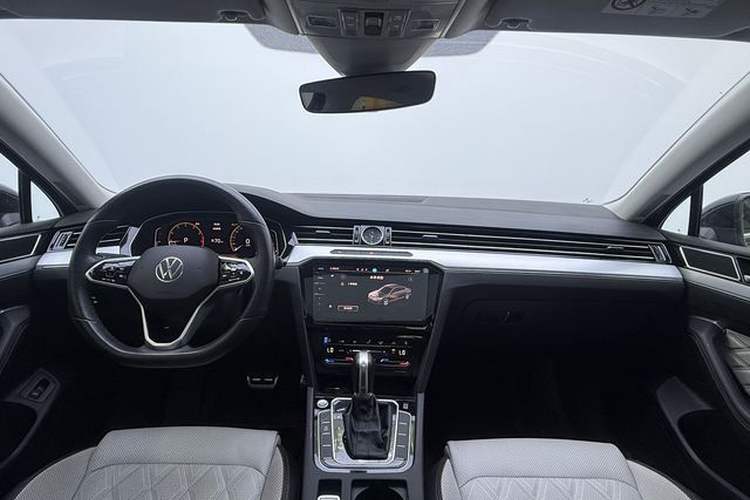 Used Volkswagen Magotan 2023 2 Million Units Commemorative Edition 330TSI DSG Luxury Version Interior 1