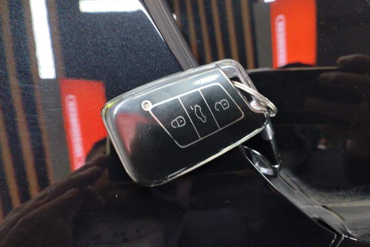 Used Volkswagen Magotan 2023 2 Million Units Commemorative Edition 330TSI DSG Luxury Version Interior 1