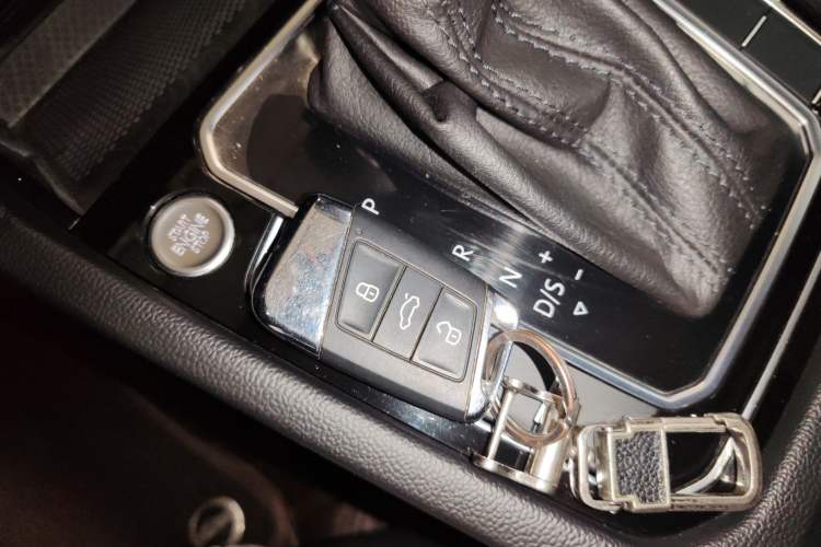 Used Volkswagen Magotan 2023 2 Million Units Commemorative Edition 330TSI DSG Luxury Version Interior 1