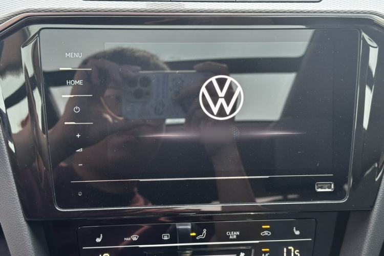 Used Volkswagen Magotan 2023 2 Million Units Limited Edition 330TSI DSG Leading Version Interior 1