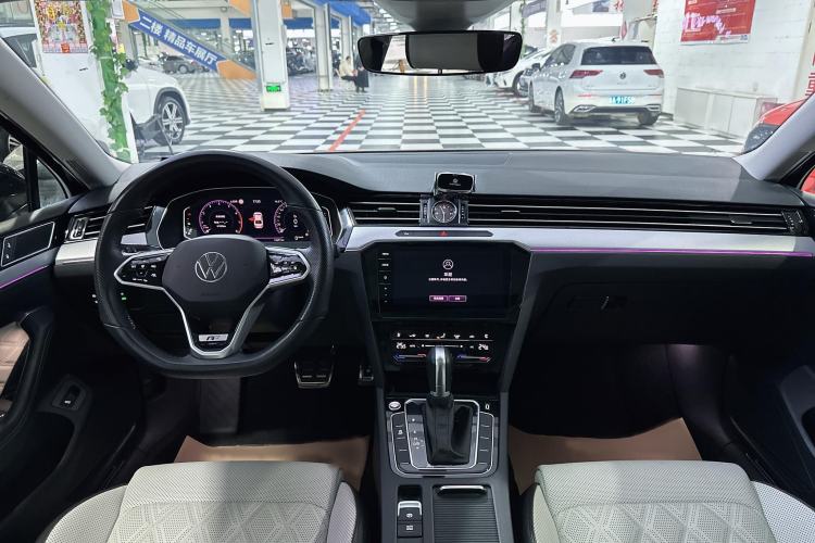 Used Volkswagen Magotan 2023 2 Million Units Commemorative Edition 330TSI DSG Luxury Version Interior 1