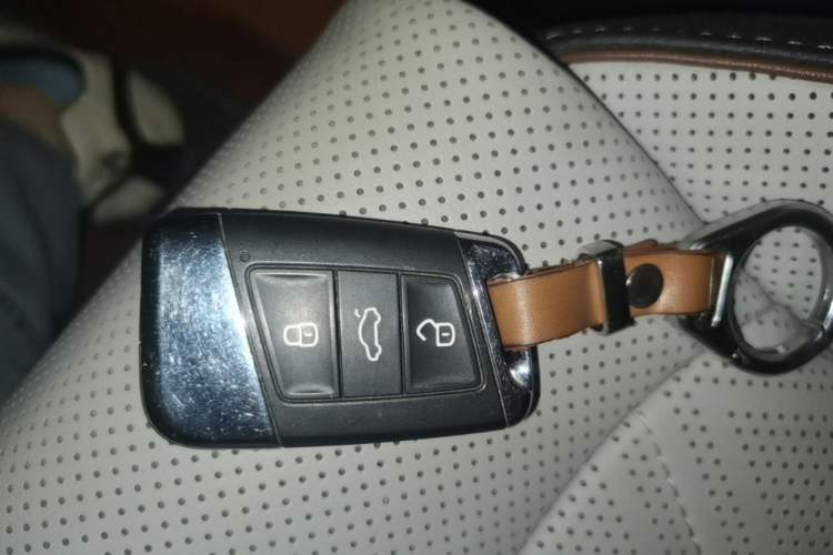 Used Volkswagen Magotan 2023 2 Million Units Commemorative Edition 330TSI DSG Luxury Version Interior 1