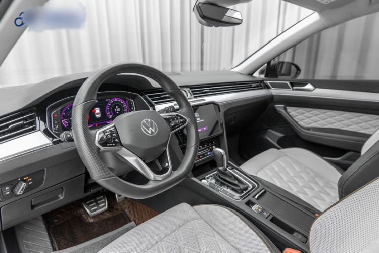 Used Volkswagen Magotan 2023 2 Million Units Commemorative Edition 330TSI DSG Luxury Version Interior 1