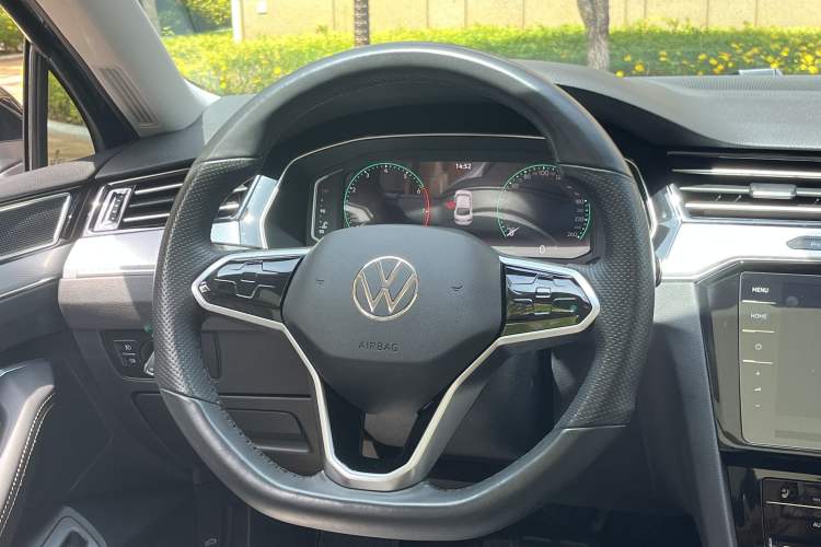 Used Volkswagen Magotan 2023 2 Million Units Commemorative Edition 330TSI DSG Luxury Version Interior 10