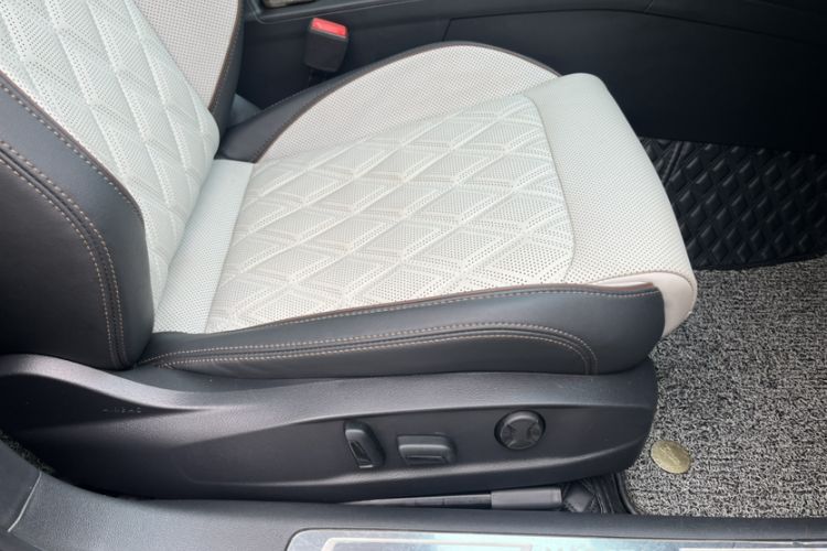 Used Volkswagen Magotan 2023 2 Million Units Commemorative Edition 330TSI DSG Luxury Version Interior 11