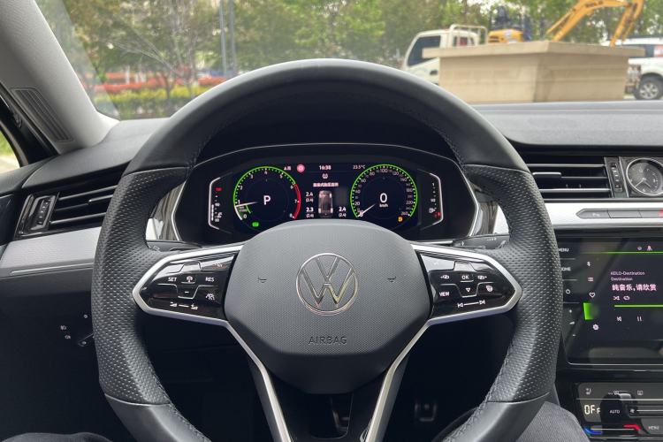 Used Volkswagen Magotan 2023 2 Million Units Commemorative Edition 330TSI DSG Luxury Version Interior 11