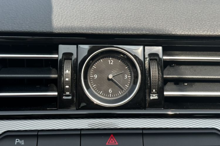 Used Volkswagen Magotan 2023 2 Million Units Limited Edition 330TSI DSG Leading Version Interior 12