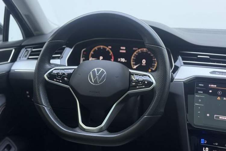 Used Volkswagen Magotan 2023 2 Million Units Commemorative Edition 330TSI DSG Luxury Version Interior 2