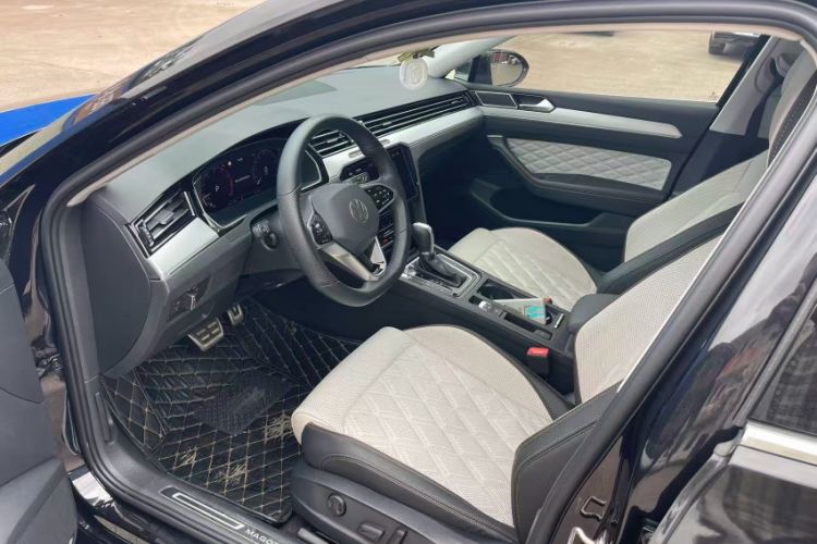 Used Volkswagen Magotan 2023 2 Million Units Commemorative Edition 330TSI DSG Luxury Version Interior 2