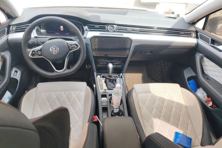 Used Volkswagen Magotan 2023 2 Million Units Commemorative Edition 330TSI DSG Luxury Version Interior 2