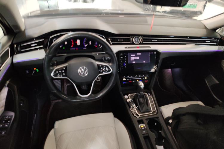 Used Volkswagen Magotan 2023 2 Million Units Commemorative Edition 330TSI DSG Luxury Version Interior 2