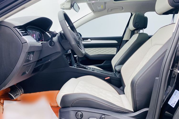 Used Volkswagen Magotan 2023 2 Million Units Commemorative Edition 330TSI DSG Luxury Version Interior 2