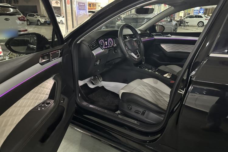 Used Volkswagen Magotan 2023 2 Million Units Commemorative Edition 330TSI DSG Luxury Version Interior 3