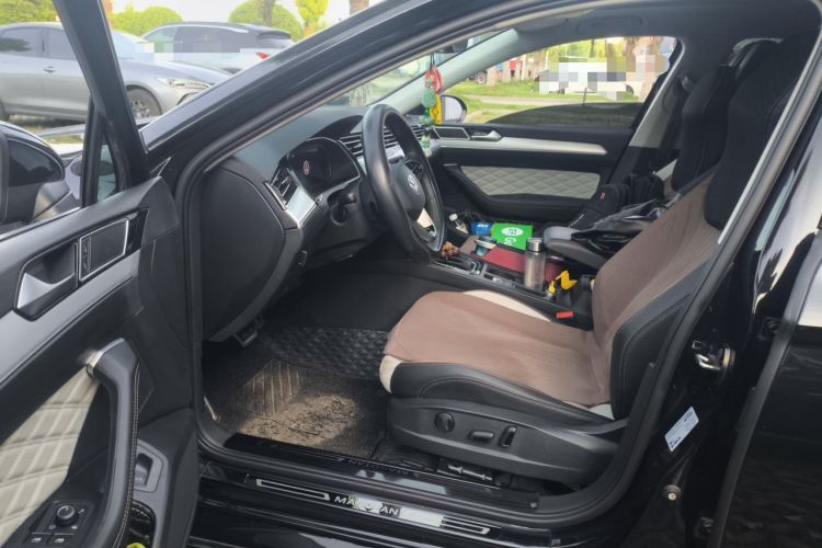 Used Volkswagen Magotan 2023 2 Million Units Commemorative Edition 330TSI DSG Luxury Version Interior 3
