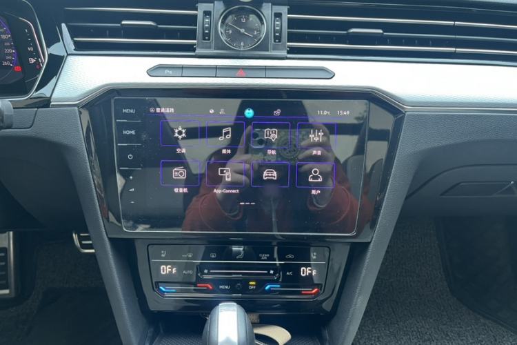 Used Volkswagen Magotan 2023 2 Million Units Commemorative Edition 330TSI DSG Luxury Version Interior 3