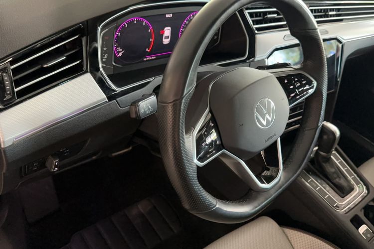Used Volkswagen Magotan 2023 2 Million Units Limited Edition 330TSI DSG Leading Version Interior 3