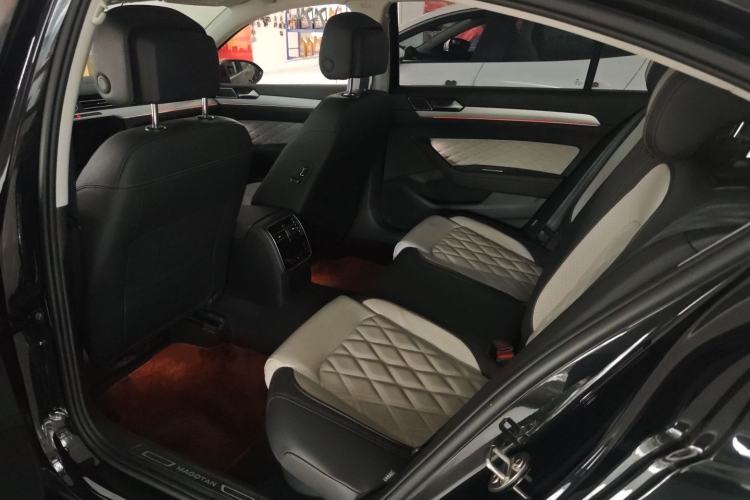 Used Volkswagen Magotan 2023 2 Million Units Commemorative Edition 330TSI DSG Luxury Version Interior 3