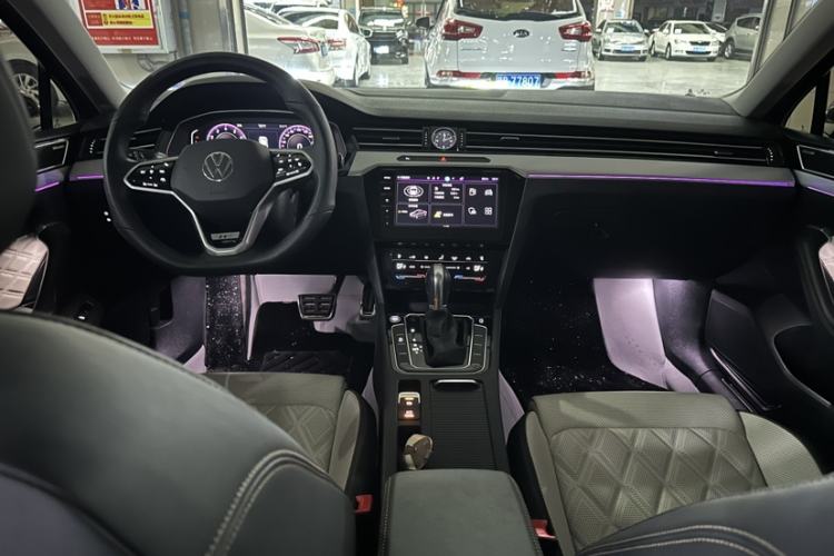 Used Volkswagen Magotan 2023 2 Million Units Commemorative Edition 330TSI DSG Luxury Version Interior 4