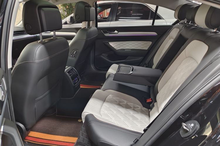 Used Volkswagen Magotan 2023 2 Million Units Commemorative Edition 330TSI DSG Luxury Version Interior 4