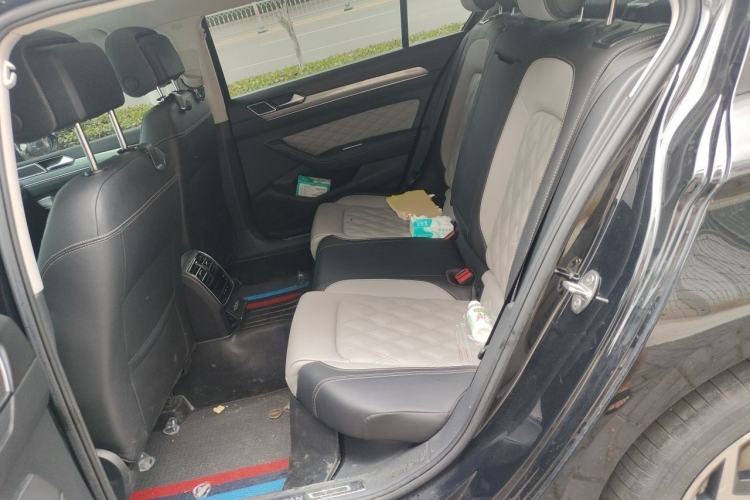 Used Volkswagen Magotan 2023 2 Million Units Limited Edition 280TSI DSG Leading Version Interior 4