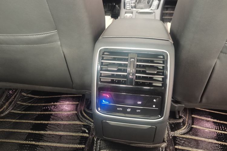 Used Volkswagen Magotan 2023 2 Million Units Commemorative Edition 330TSI DSG Luxury Version Interior 5